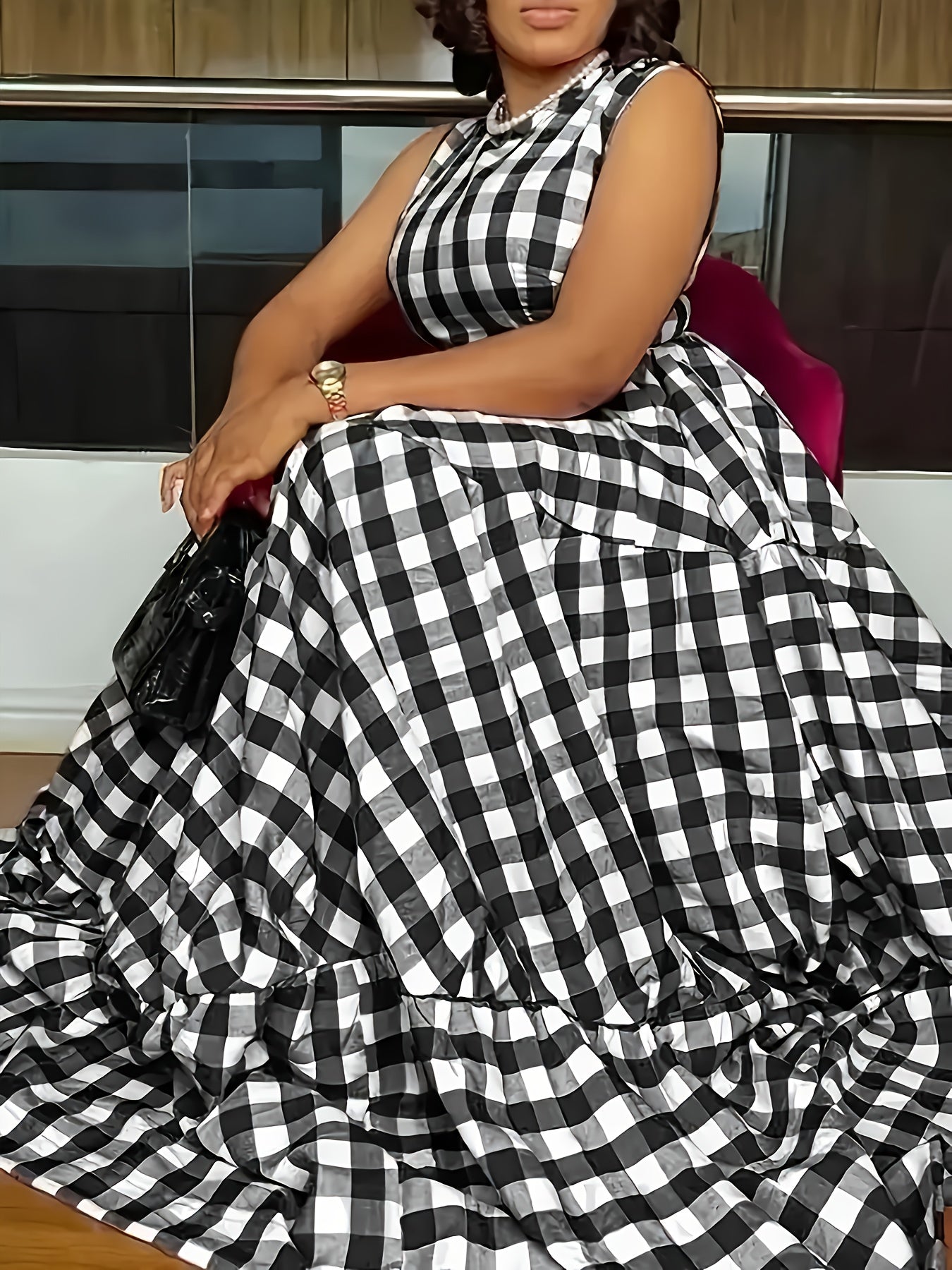 2025 New Summer Elegant Plaid Dress, Sleeveless Round Neck High Waist Multi-Layer Skirt, and Graceful, Casual Summer Wear for Vacation and Dates