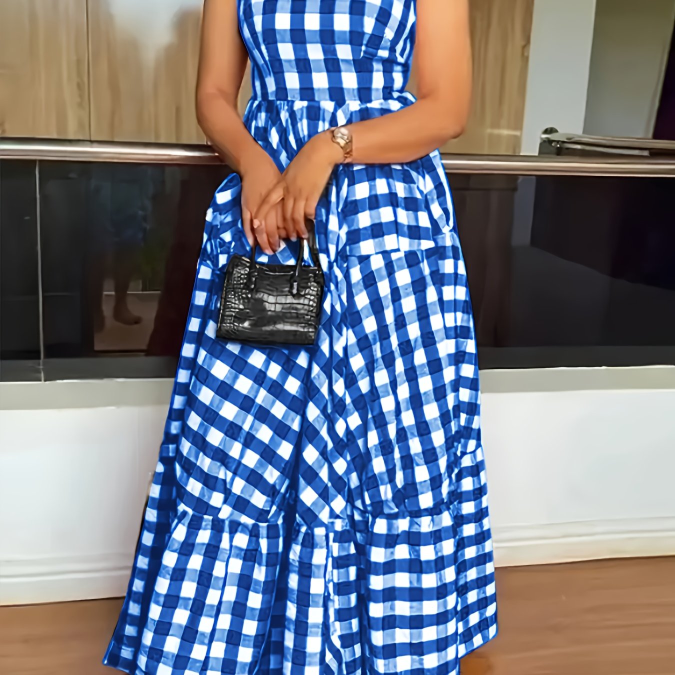 2025 New Summer Elegant Plaid Dress, Sleeveless Round Neck High Waist Multi-Layer Skirt, and Graceful, Casual Summer Wear for Vacation and Dates