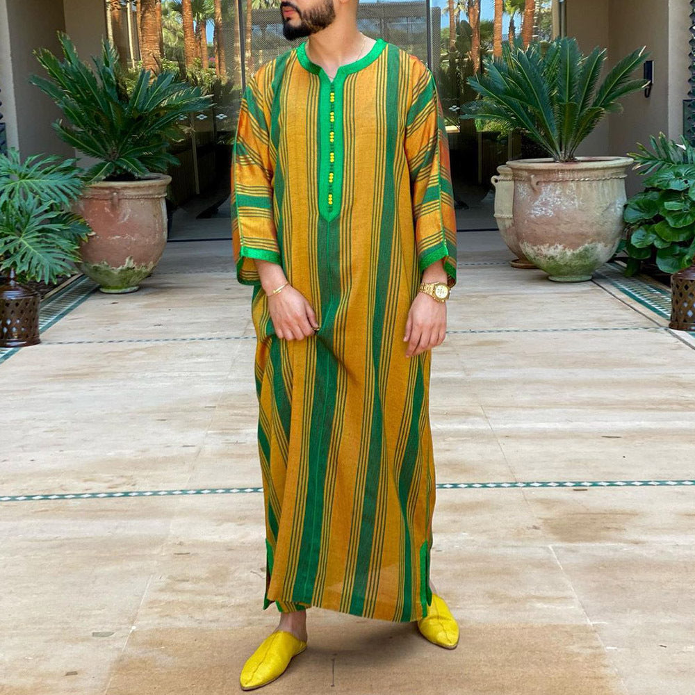 New hot selling Saudi Arabian ethnic style clothing with striped contrasting loose long sleeved men's robe