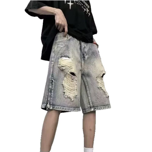 Five point hole beggar jeans shorts man