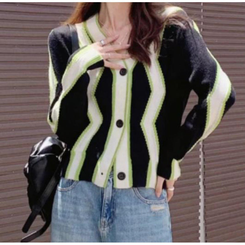 Wave design striped knit sweater for women wearing long sleeved casual loose sweater