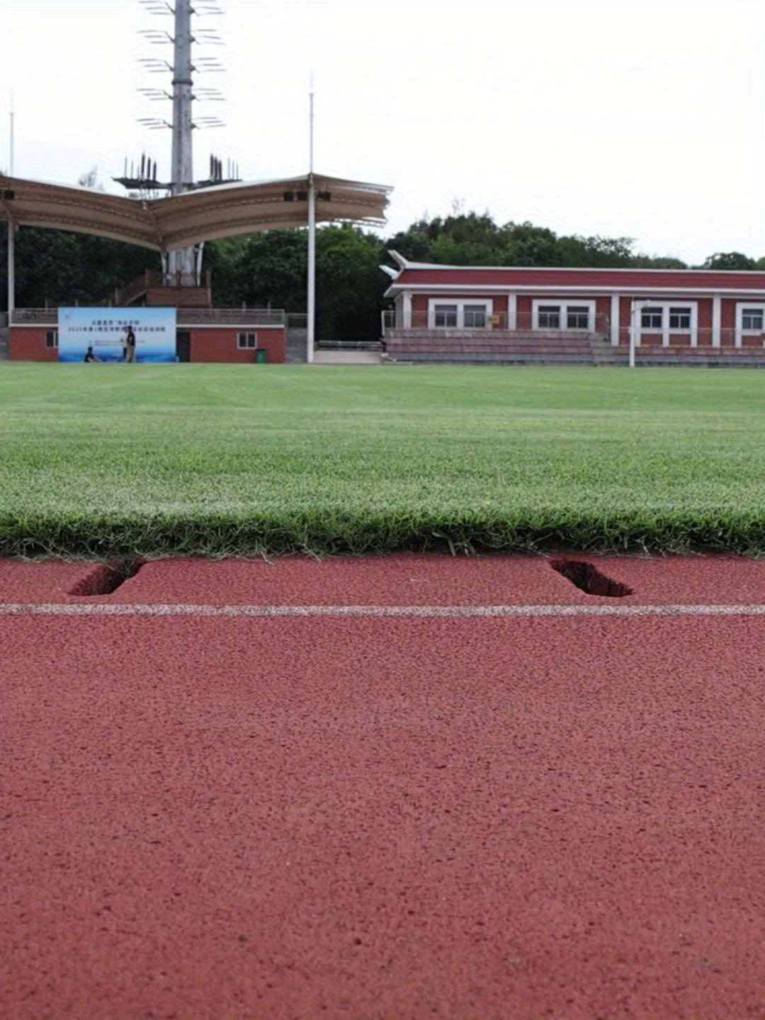 Men's Running Sneakers – Lightweight and Breathable, Soft Cushioned Outsole for Road & Trail Use Multi-Functional Non Slip Shoes Suitable for Marathon Triatlon Off-Road Cycling Gym Aerobics Hiking Mountaineering Daily Wear